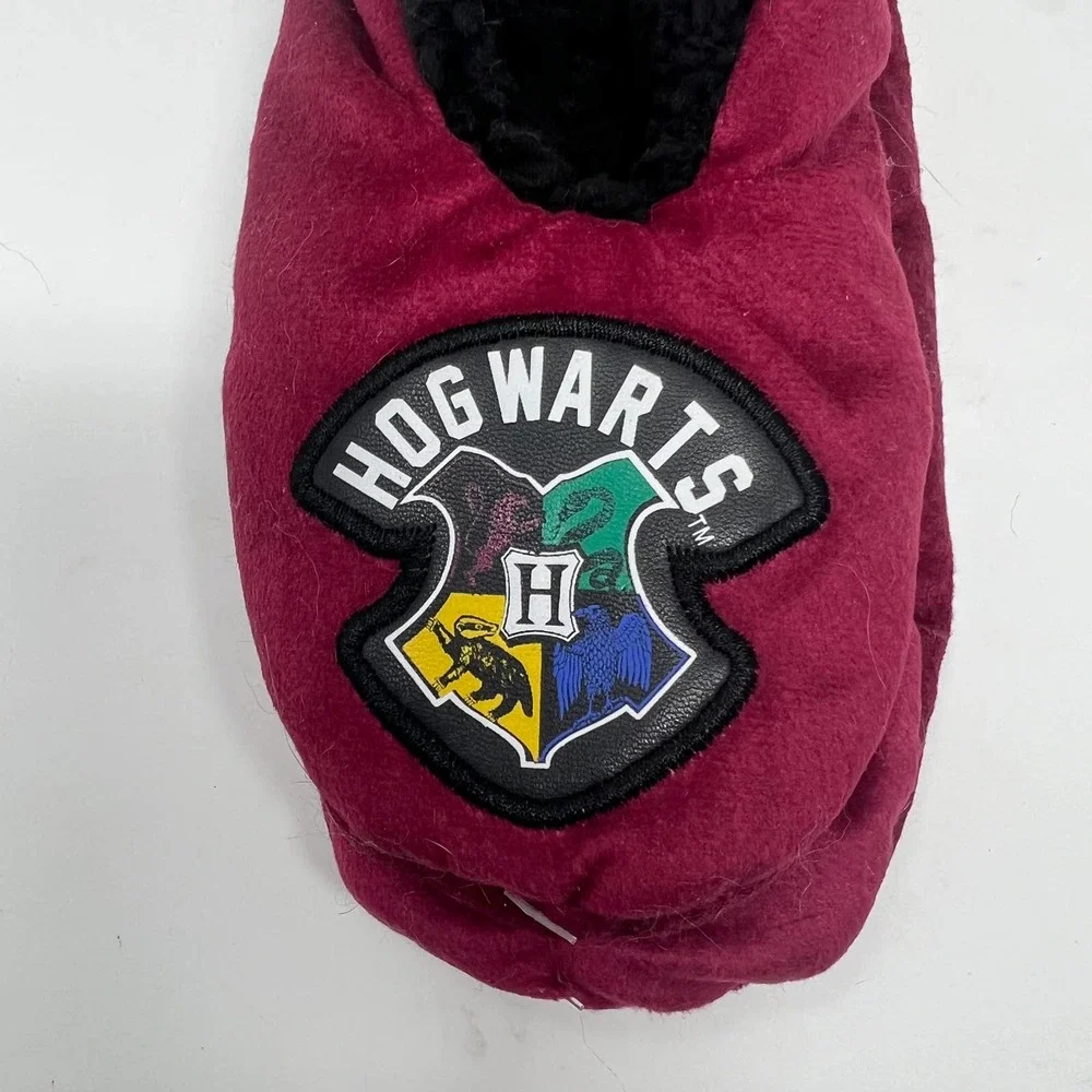 Harry Potter‎ Maroon Youth Kids Unisex Size 3-5 Slipper Socks M/L Cozy Gripper